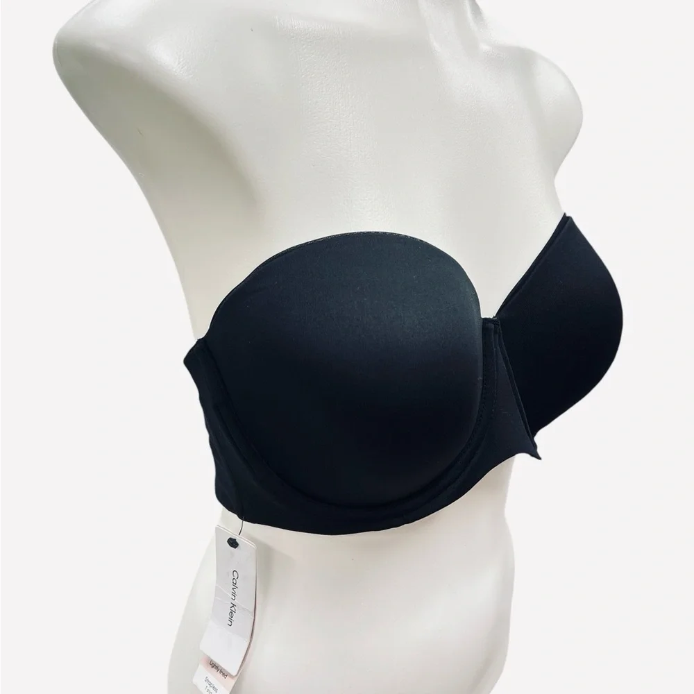 Calvin Klein Women's Constant Strapless Bra Black Size 38C